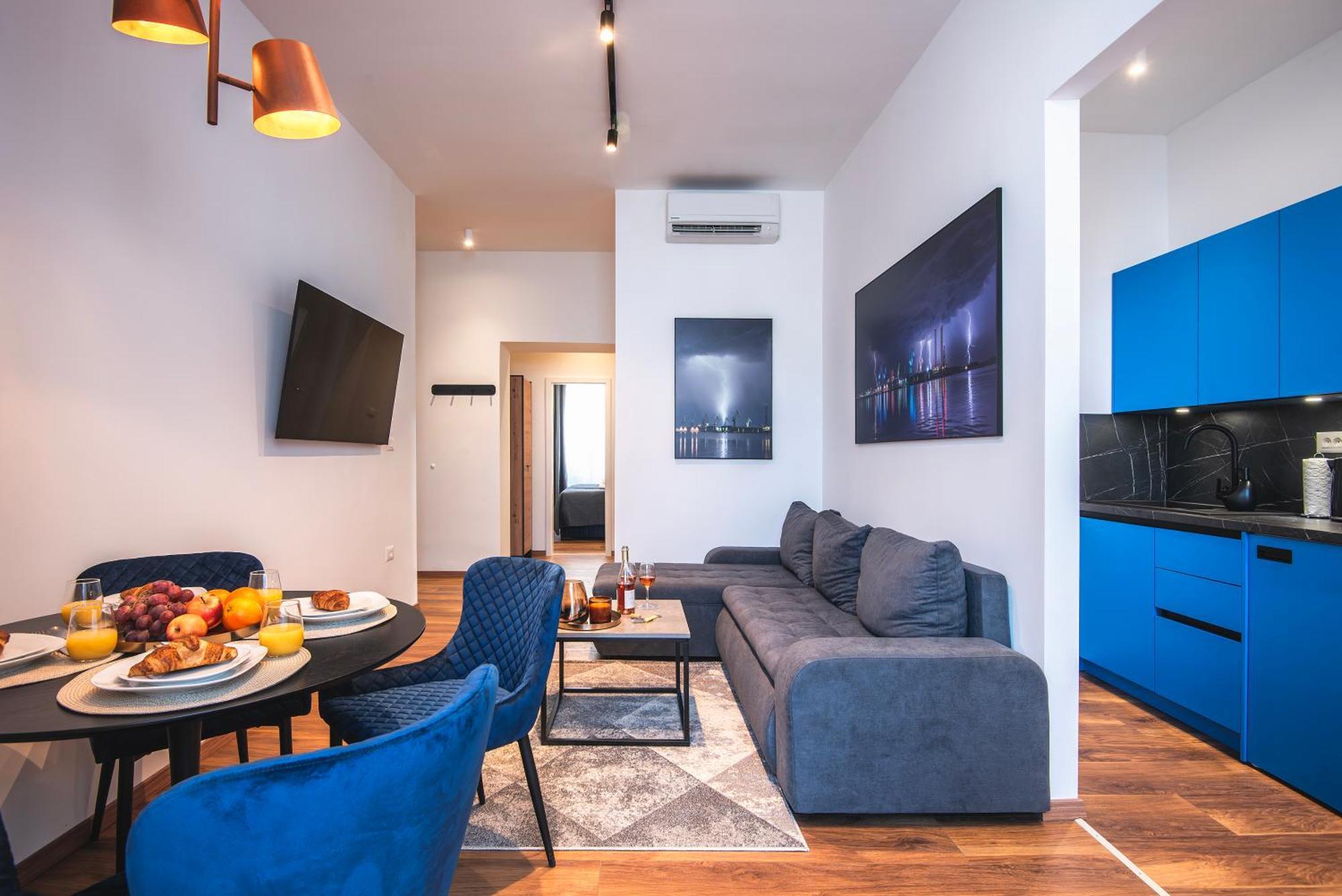 D&A Central Luxury Apartments With Free Parking Pula Exterior photo